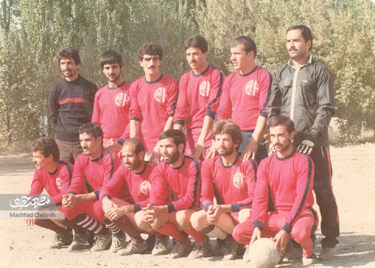 کتاب فروش محله فاطمیه، قبلا مربی تیم ملی کبدی ایران بوده است کتاب فروش محله فاطمیه، قبلا مربی تیم ملی کبدی ایران بوده است