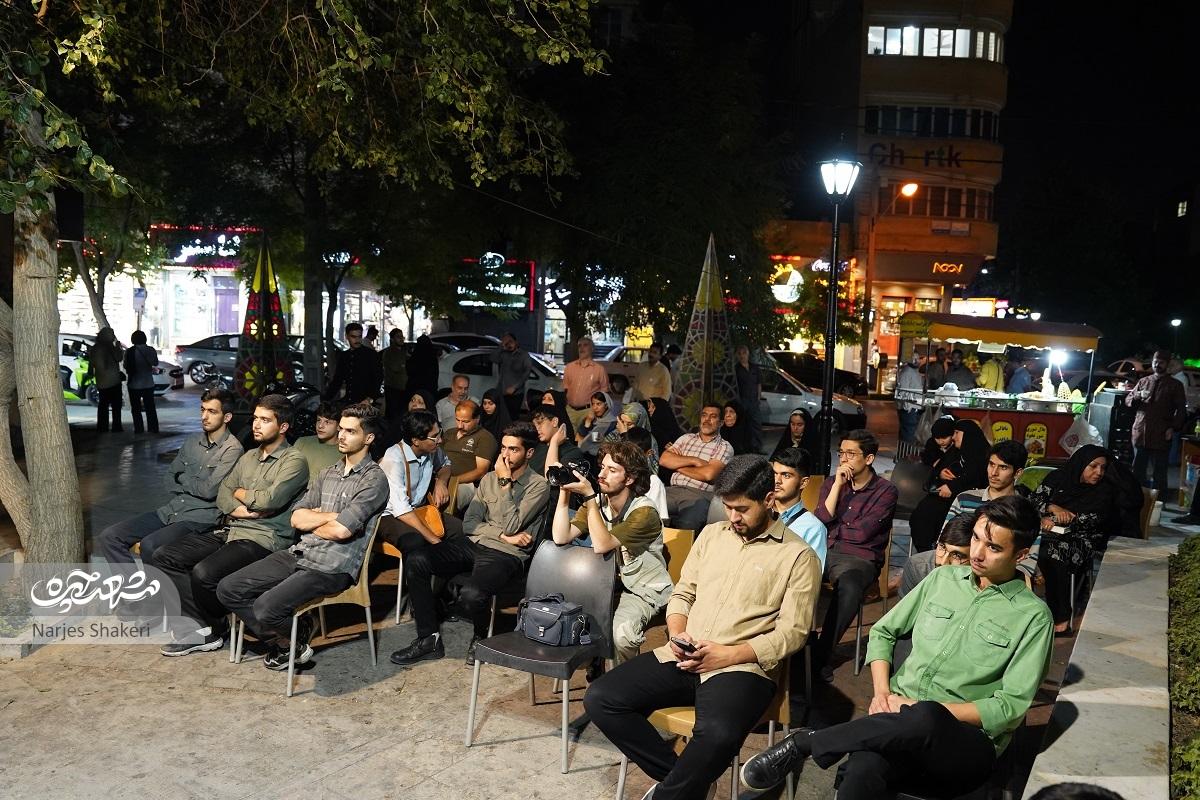 استودیو مقاومت، رسانه دهه هشتادیها استودیو مقاومت، رسانه دهه هشتادیها