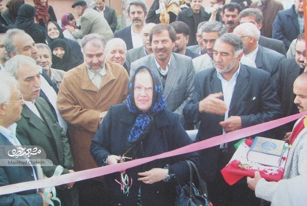 خاندان قفلی به ساخت حدود ۱۰۰‌مدرسه در کشور کمک کرده‌اند