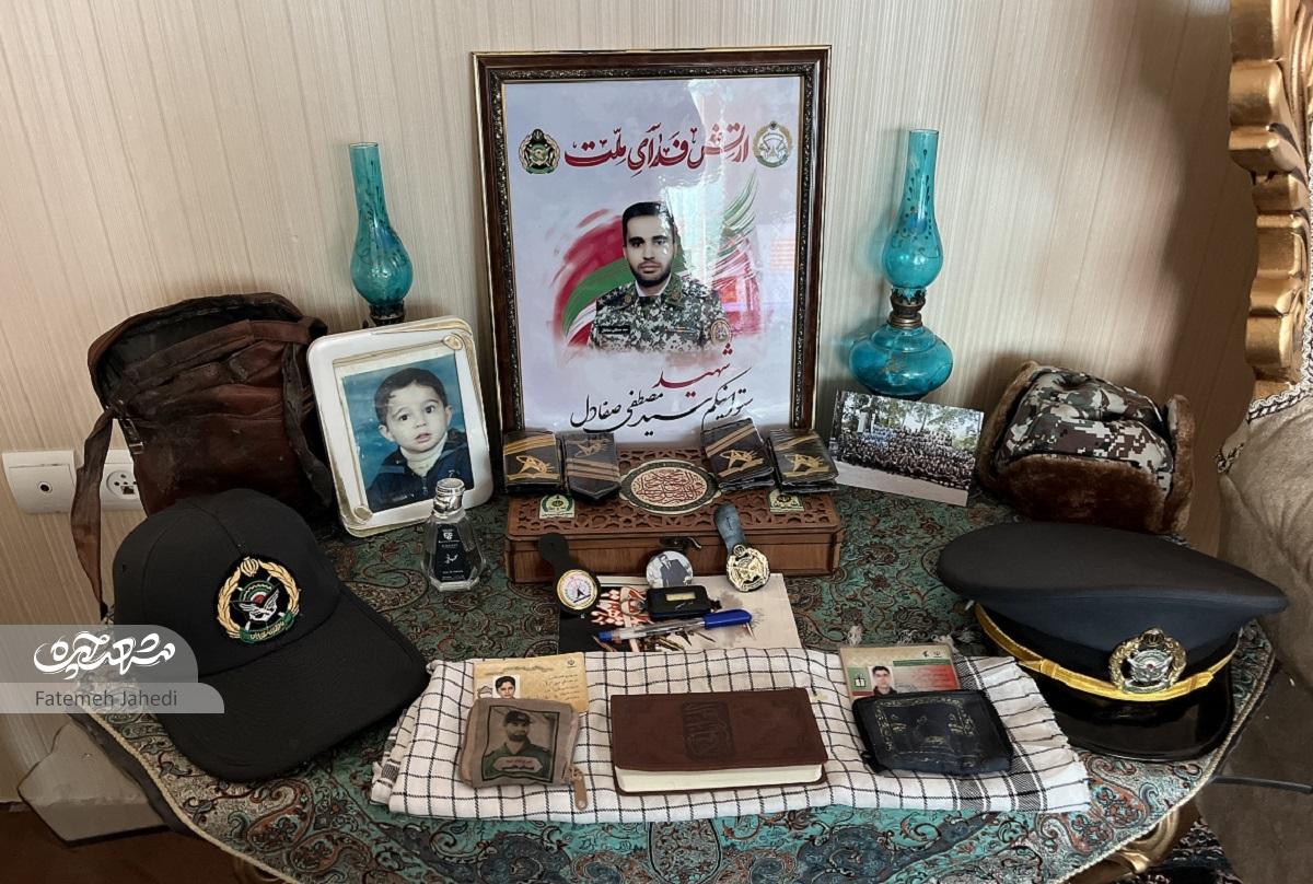 دلتنگی خانواده شهید سیدمصطفی صفادل پس از شهید جنگ ۱۲ روزه دلتنگی خانواده شهید سیدمصطفی صفادل پس از شهید جنگ ۱۲ روزه