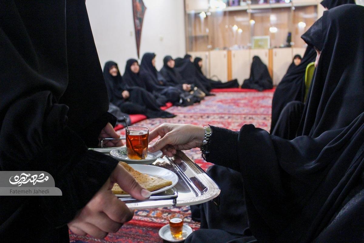 ۲۰ روز روضه برای اباعبدالله (ع) در خانه سیدرضا حسینیازغندی ۲۰ روز روضه برای اباعبدالله (ع) در خانه سیدرضا حسینیازغندی