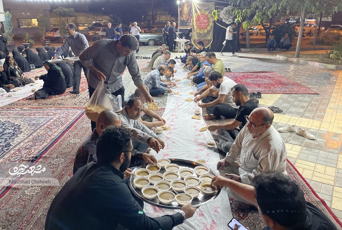 همراه با خدمتگزاران موکب بیمارستان اکبر که محلی برای آغاز معجزههاسترویش امید از دل رنج همراه با خدمتگزاران موکب بیمارستان اکبر که محلی برای آغاز معجزههاسترویش امید از دل رنج
