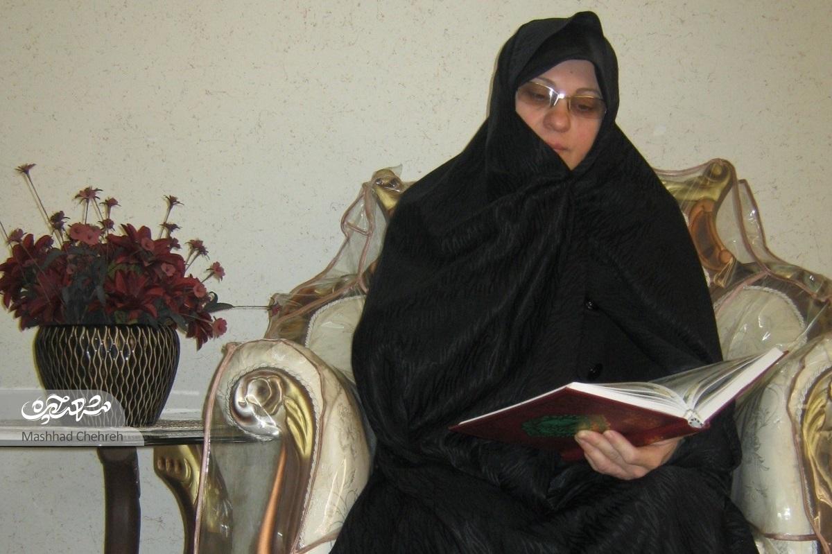 فاطمه خانم معلم قرآن اهالی محله الهیه است