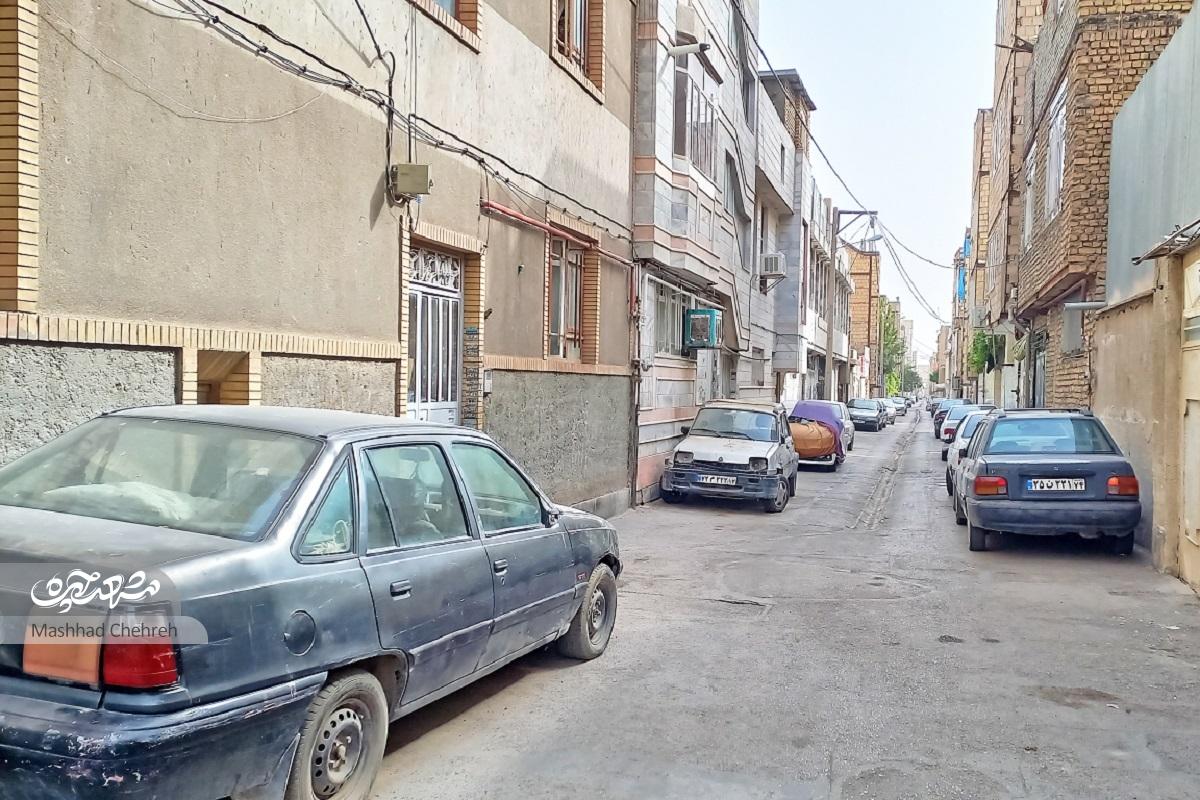 شاهراهی به سمت طبرسی شمالی شاهراهی به سمت طبرسی شمالی