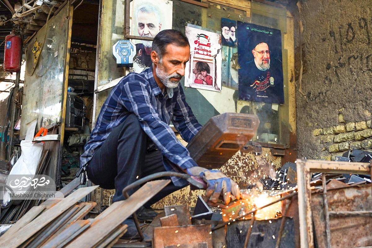 شاهراهی به سمت طبرسی شمالی شاهراهی به سمت طبرسی شمالی