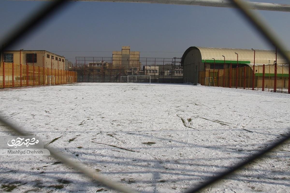 درِ مجموعه ورزشی قدس در تمام روزهای سال به روی مردم باز است درِ مجموعه ورزشی قدس در تمام روزهای سال به روی مردم باز است