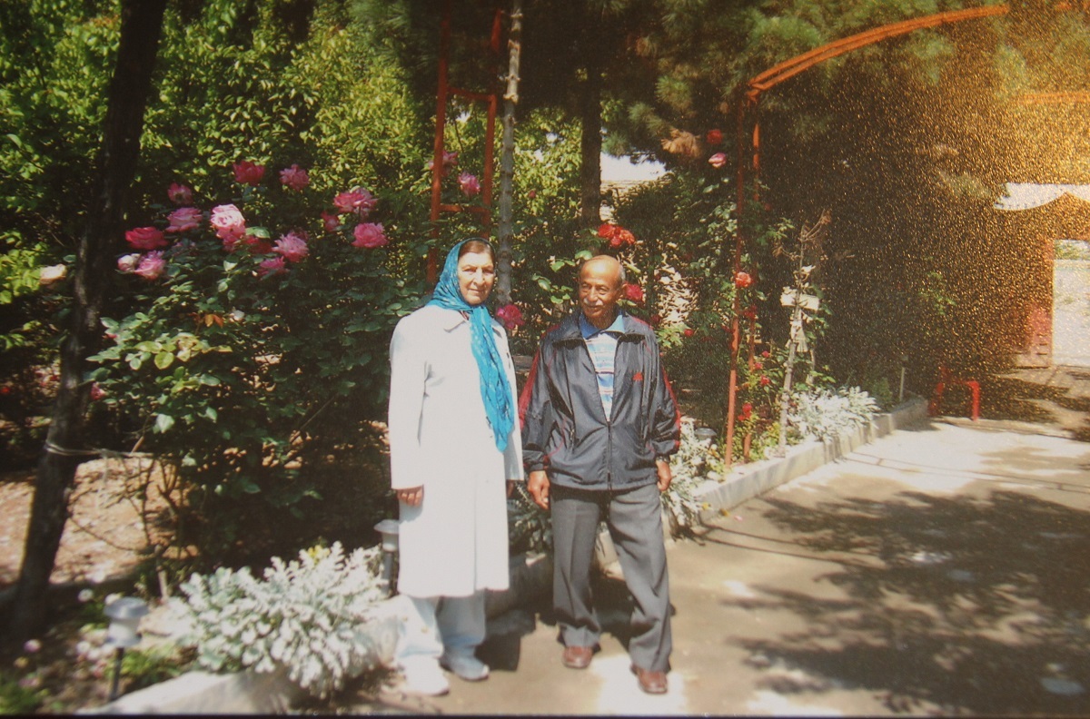 نصرا... کامرانی در ۸۵ سالگی ۱۵۰بار عرض ۲۵ متری استخر را شنا میکند نصرا... کامرانی در ۸۵ سالگی ۱۵۰بار عرض ۲۵ متری استخر را شنا میکند