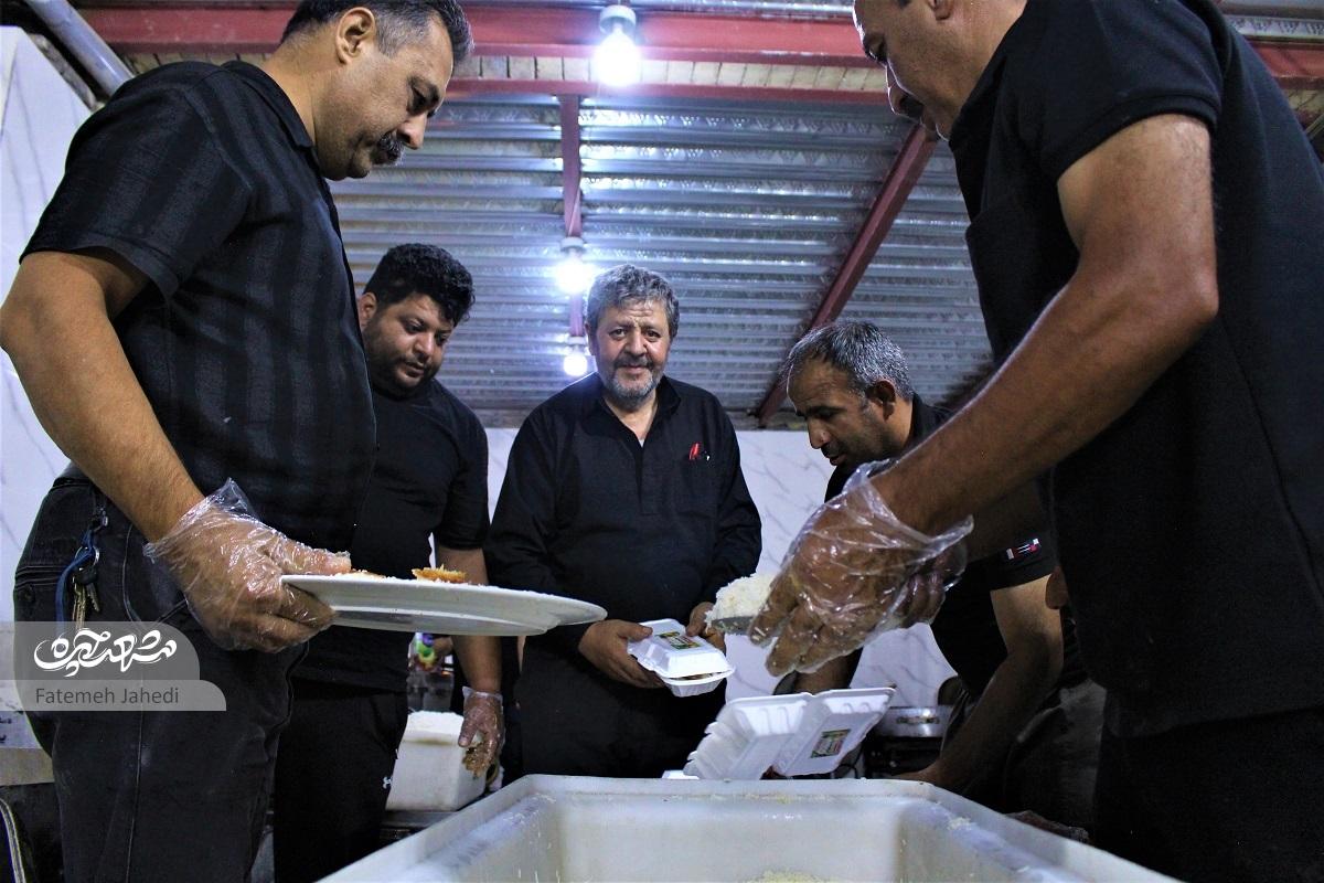یک مسجدالرضاست و یک حاجعباس یک مسجدالرضاست و یک حاجعباس