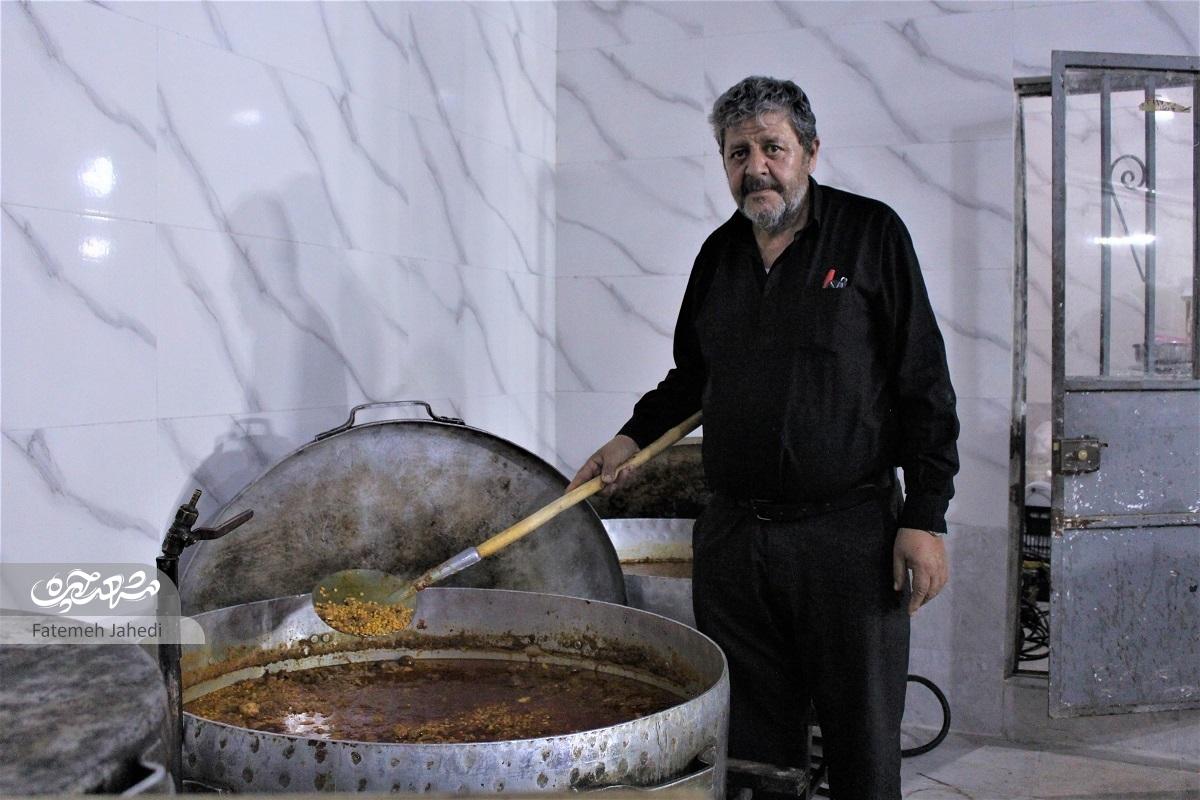 یک مسجدالرضاست و یک حاج‌عباس