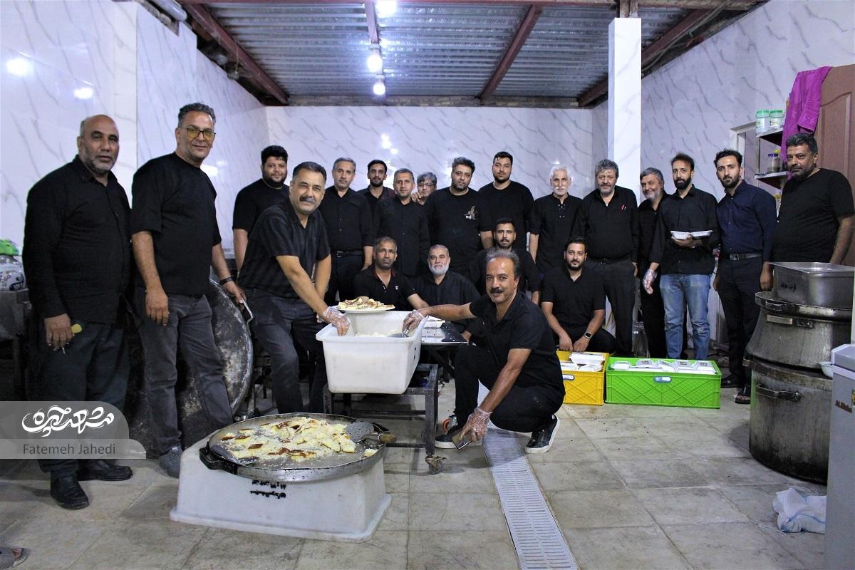 یک مسجدالرضاست و یک حاجعباس یک مسجدالرضاست و یک حاجعباس