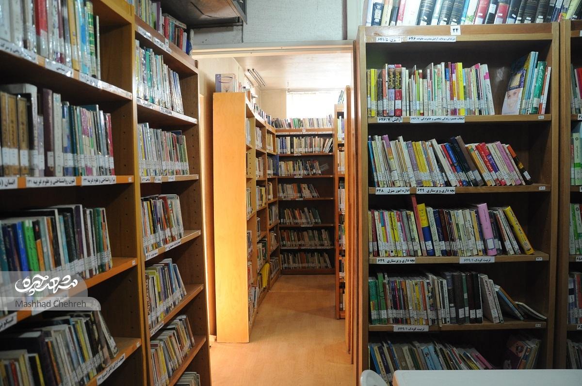 در کتابخانه «به زیستن» ۳۰ هزار عنوان کتاب وجود دارد در کتابخانه «به زیستن» ۳۰ هزار عنوان کتاب وجود دارد