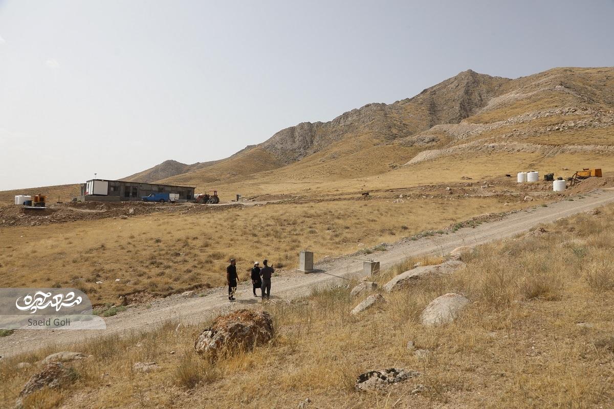 بعد از آسیبهای معادن اینبار ضلع شمالی اژدرکوه جادهسازی شد! بعد از آسیبهای معادن اینبار ضلع شمالی اژدرکوه جادهسازی شد!