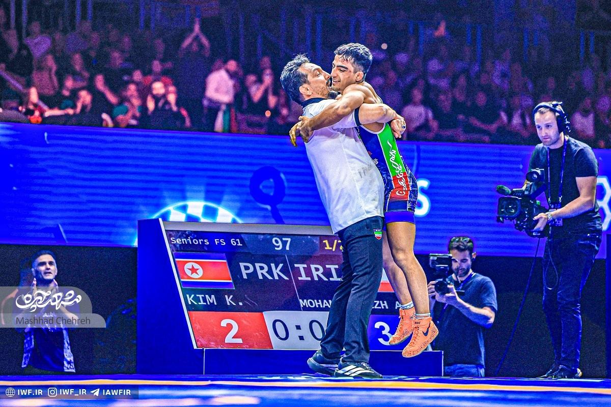 احمد محمدنژادجوان پس از ۲۲ سال کشتی صاحب نقره جهان شد احمد محمدنژادجوان پس از ۲۲ سال کشتی صاحب نقره جهان شد