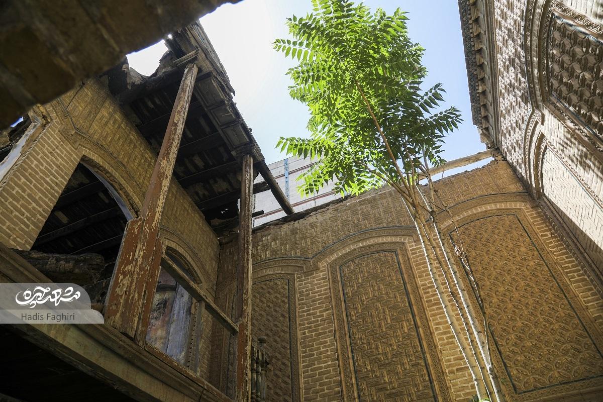 زنگ خطر نابودی خانه تاریخی «اکبرزاده» به صدا درآمده است