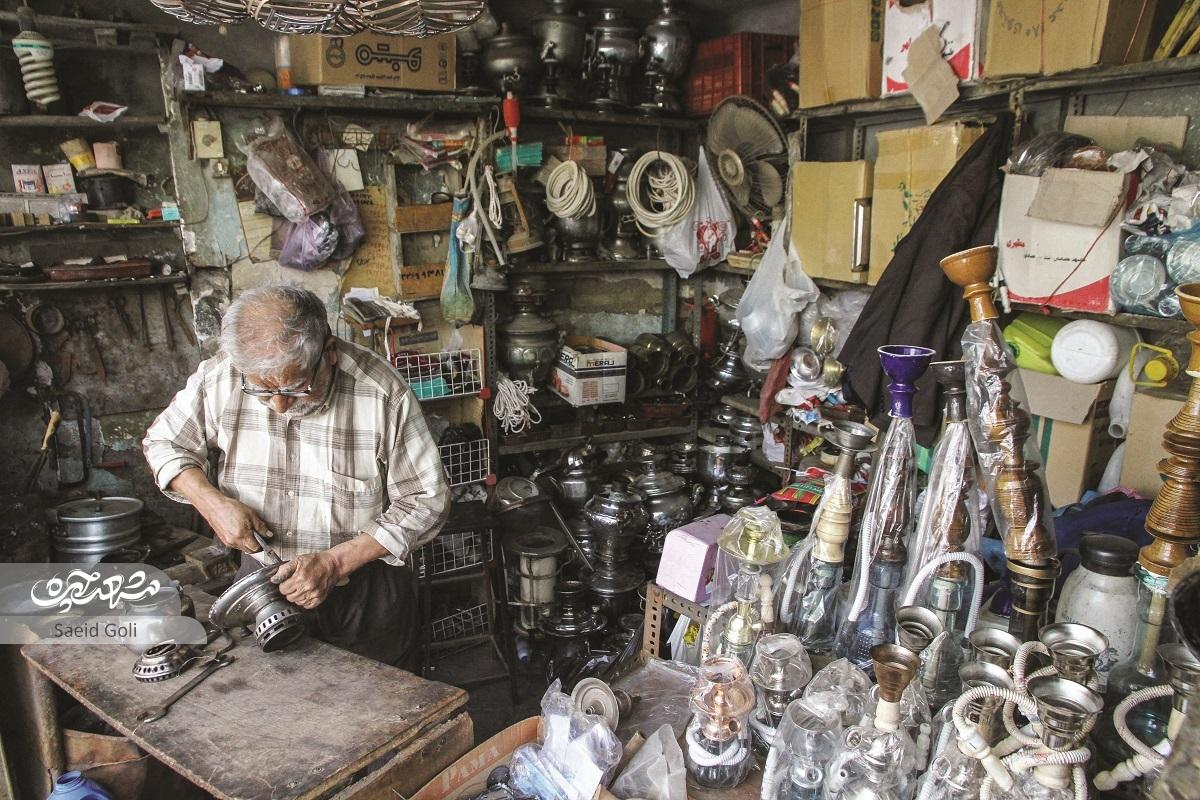 تاریخچهای از سماورهای قدیمی که «خودجوش» نام داشتند تاریخچهای از سماورهای قدیمی که «خودجوش» نام داشتند