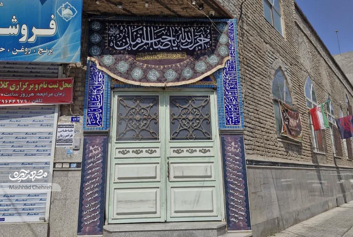 قرار دوچرخهسوارها زیر درخت توت محله کارگران قرار دوچرخهسوارها زیر درخت توت محله کارگران