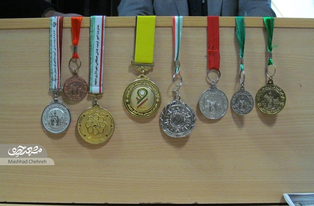 امیرعلی گنجآبادی رکورددار کشور در رشته پرش ارتفاع است امیرعلی گنجآبادی رکورددار کشور در رشته پرش ارتفاع است