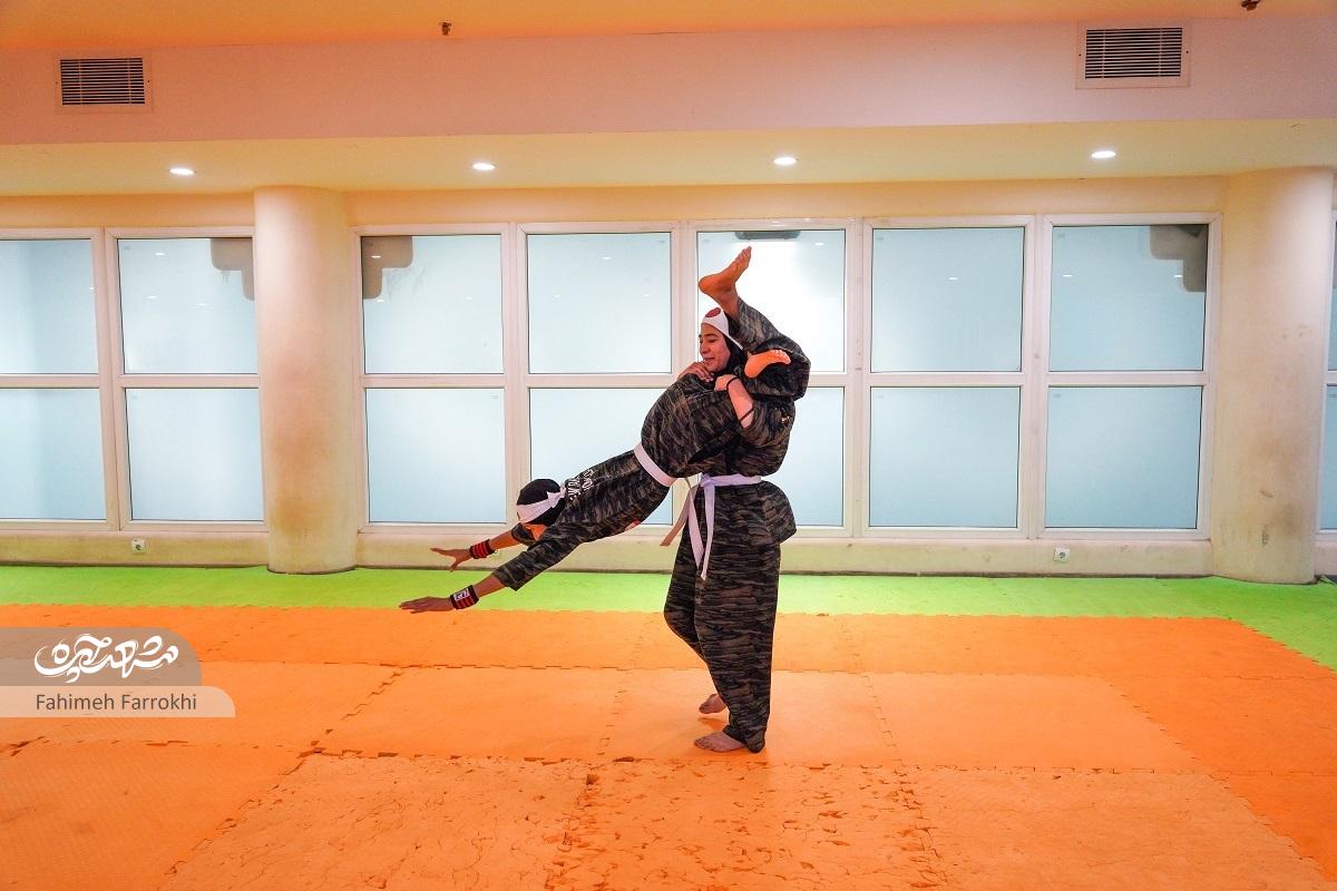 تیم دختران محله پورسینا با اجرای نمایش جنگ ۱۲روزهمقام سوم مسابقات استعداد برتر کشور را به دست آورد