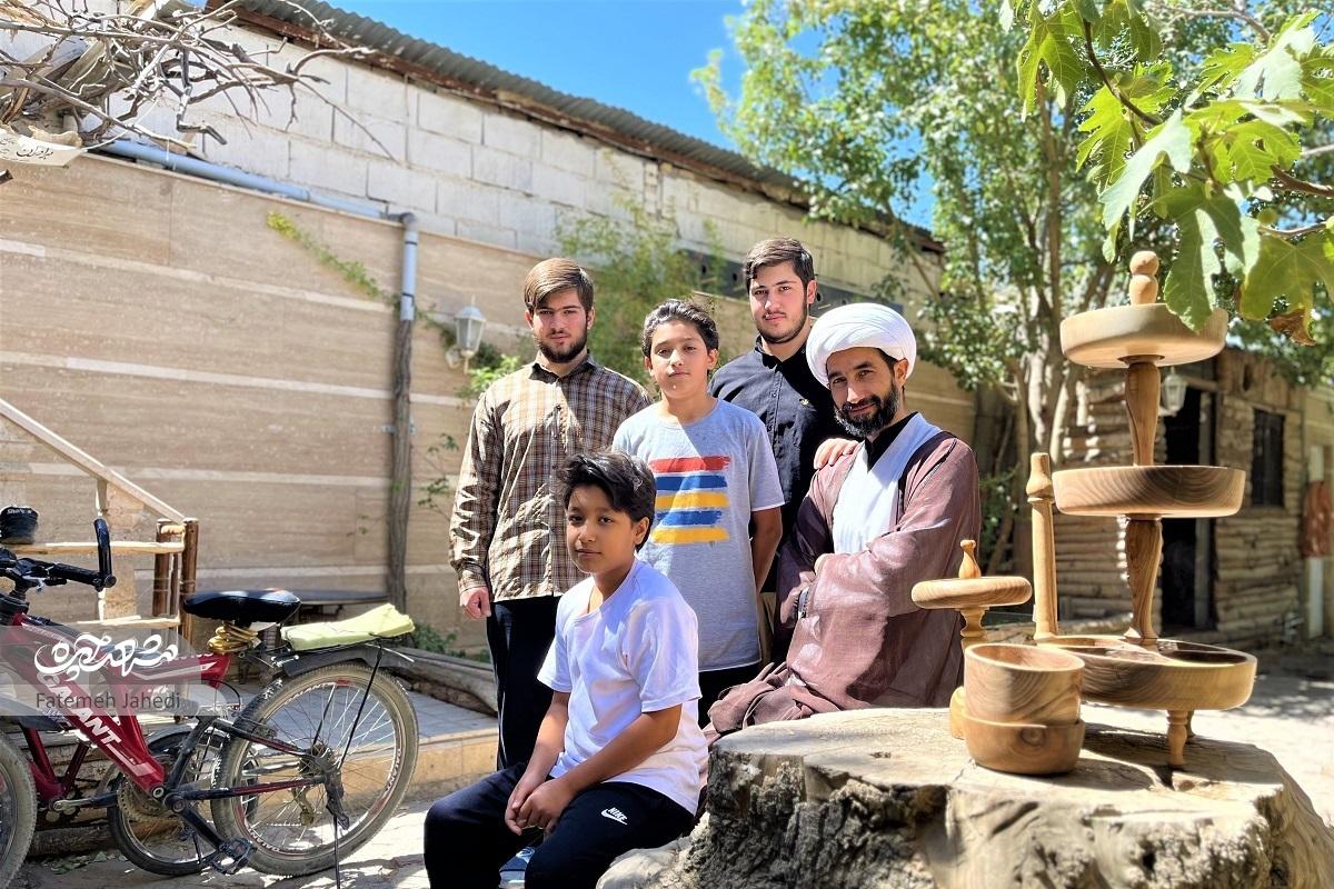 زندگی رضا زکریایی از مشهد تا قم، عراق و سوریه