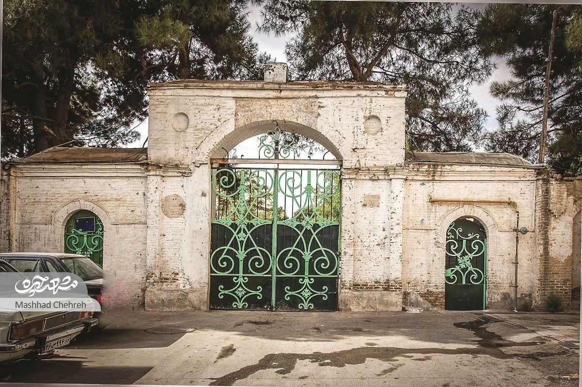 آخرین باغ ایرانی مشهد، صد سال است روی مردم را به خود ندیده است آخرین باغ ایرانی مشهد، صد سال است روی مردم را به خود ندیده است
