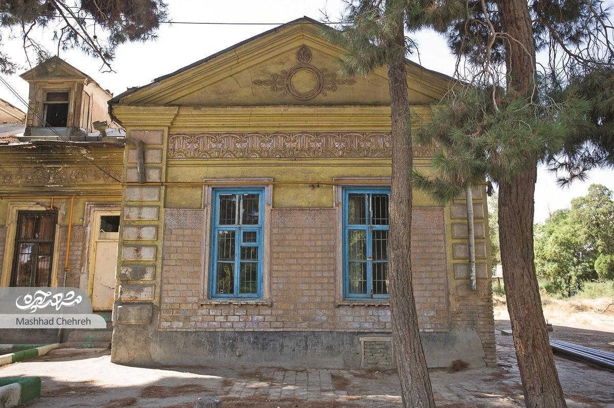 آخرین باغ ایرانی مشهد، صد سال است روی مردم را به خود ندیده است آخرین باغ ایرانی مشهد، صد سال است روی مردم را به خود ندیده است