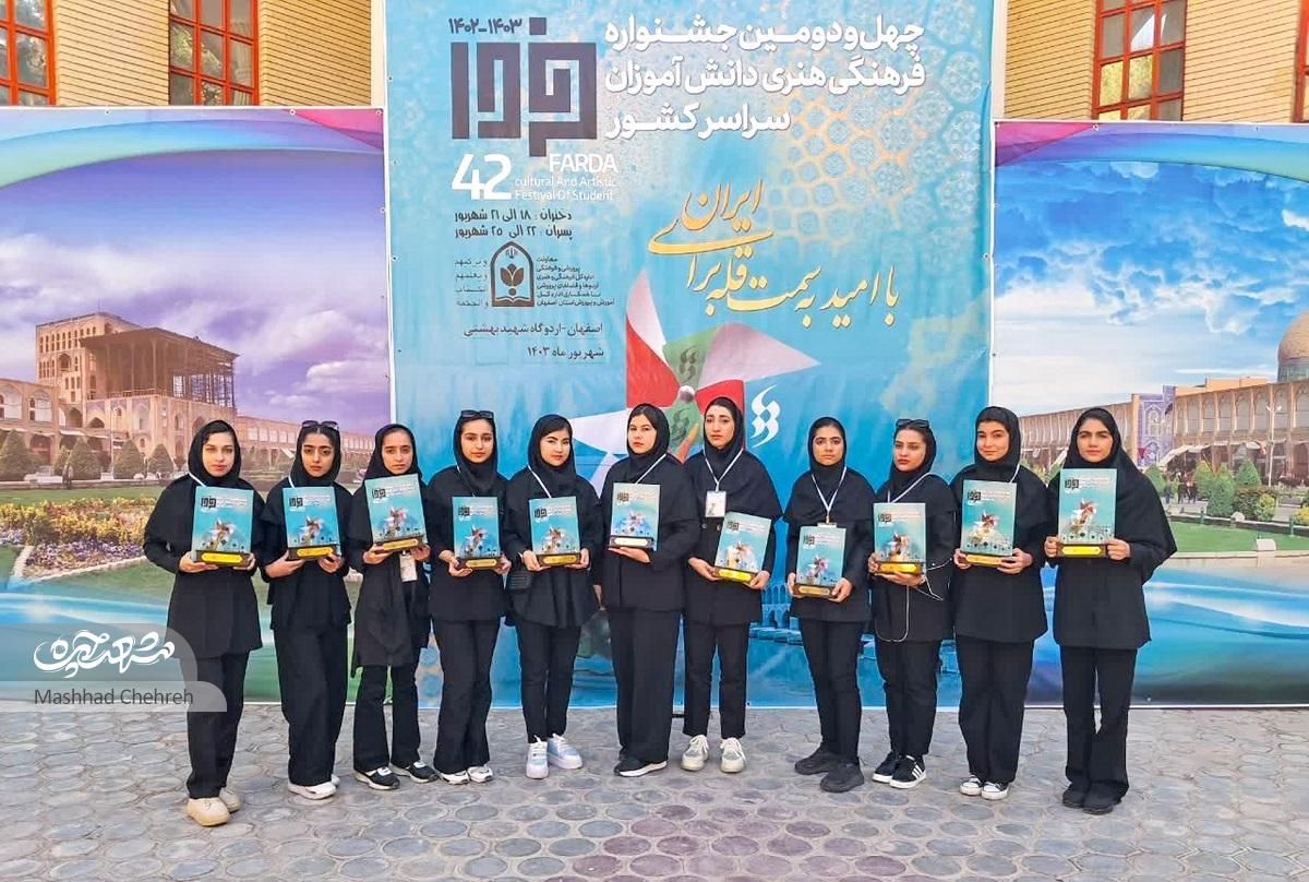 موانع زندگی‌ موجب نشد آسیه حسینی از مسیر هنر دست بکشد