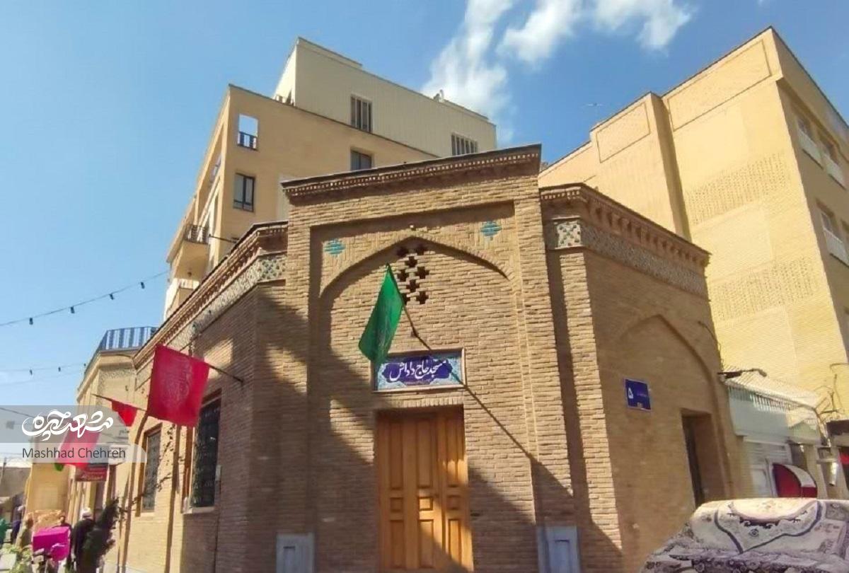 کوچه «اندرزگو۱۲» این روزها حالوهوای تاریخیاش احیا شده است کوچه «اندرزگو۱۲» این روزها حالوهوای تاریخیاش احیا شده است