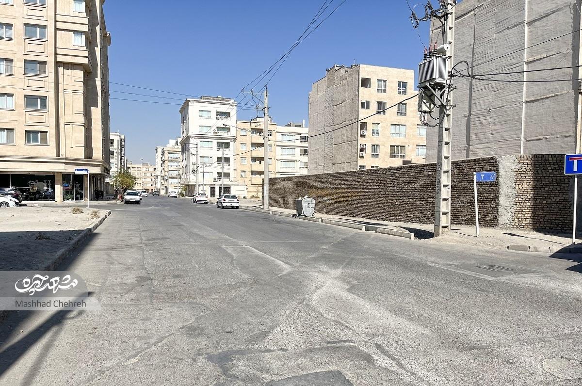 ابتدا و انتهای خیابان سجادیه ۳۲ متعلق به فرهنگیان است