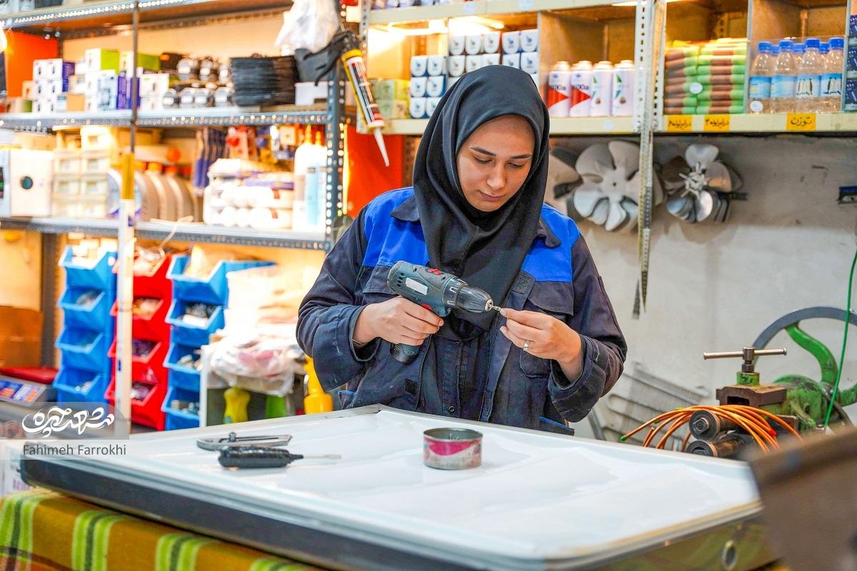 مبینا ثانی؛ خانم مهندسی که پشت میز ننشست مبینا ثانی؛ خانم مهندسی که پشت میز ننشست