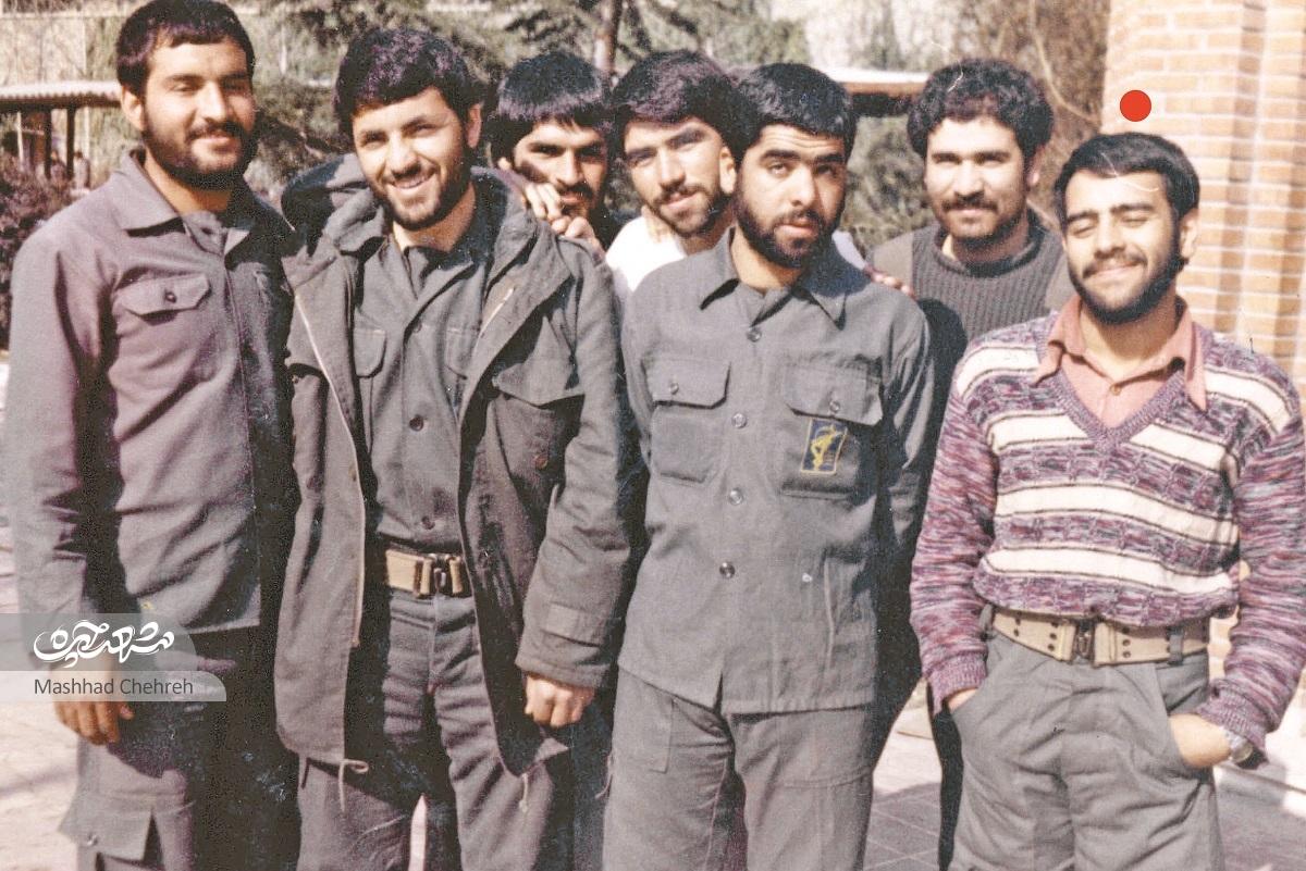 شهید از عشق به دانشگاه و همسر گذشت شهید از عشق به دانشگاه و همسر گذشت