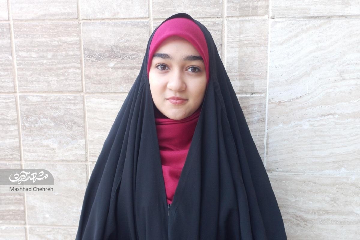 پرنیا بینایی، مجری و بازیگر شبکه استان خراسان است