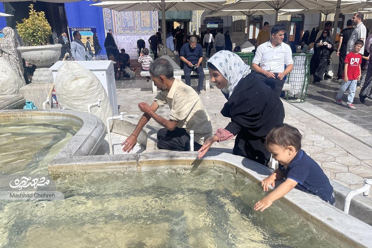 نشاط بازی کودکانه در صحن آزادی حرمرضوی نشاط بازی کودکانه در صحن آزادی حرمرضوی