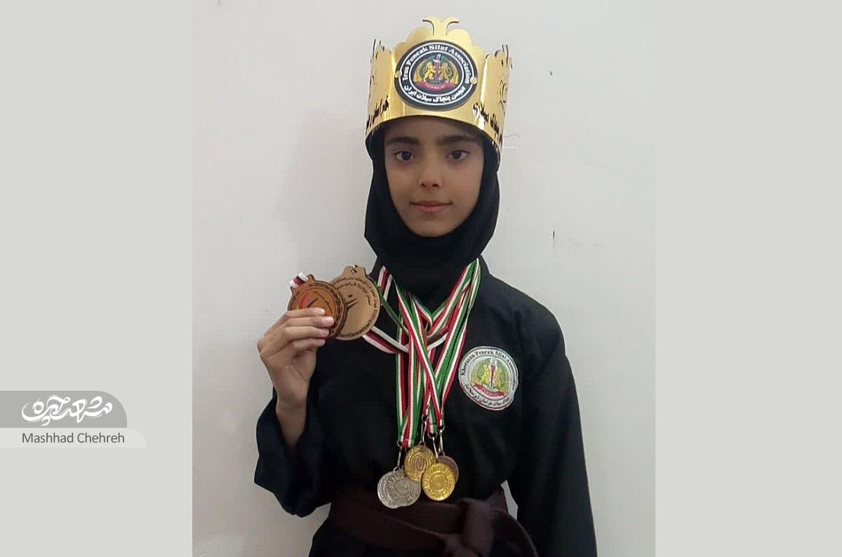 پنچاکسیلات؛ رشته کمترشناخته شده نرگس مرادیان