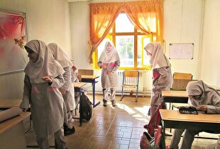 ساعتی در تنها دبستان دخترانه نابینایان مشهد