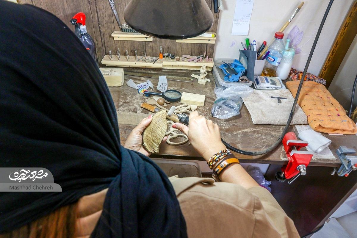 آثار تولیدی زهره موسوی در زمینه هنرهای تجسمیبنمایه مشترکی دارد آثار تولیدی زهره موسوی در زمینه هنرهای تجسمیبنمایه مشترکی دارد