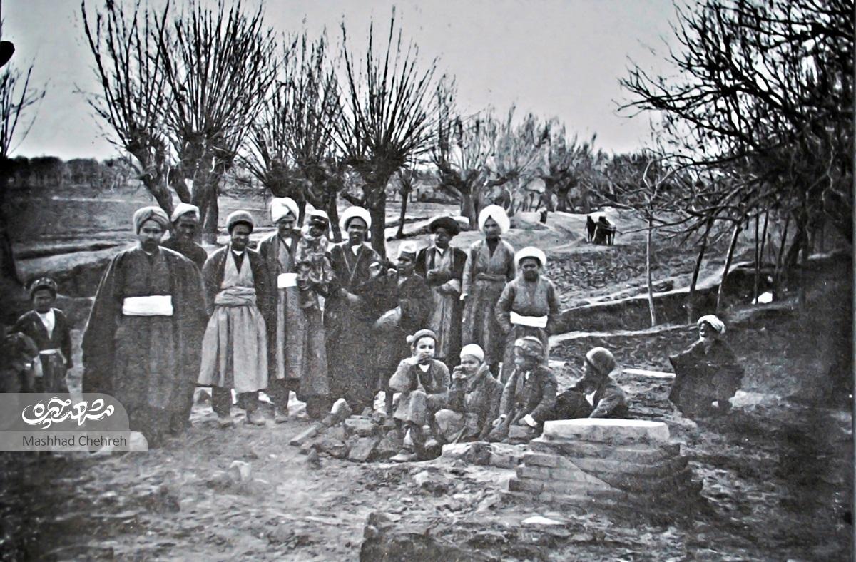 درباره عکس‌های قاجاری مشهد که در کاخ موزه گلستان نگهداری می‌شوند