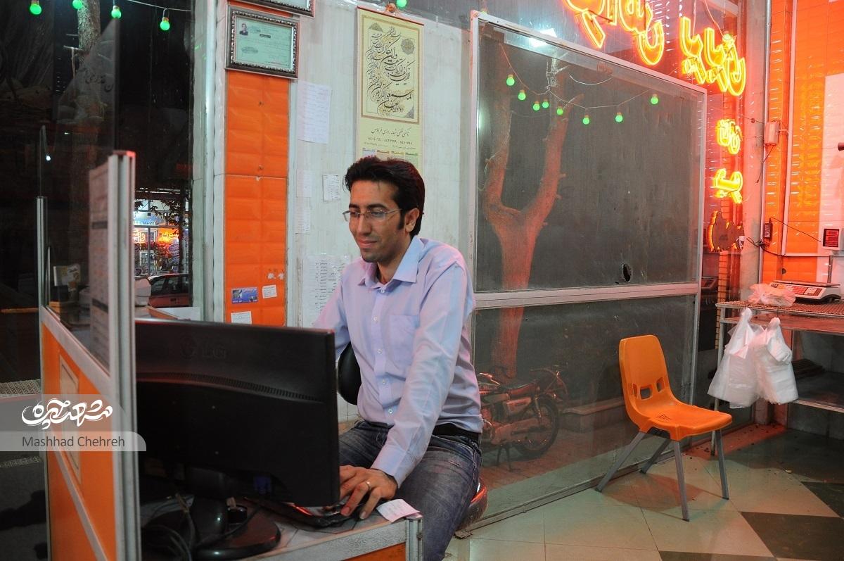 کارشناس صنایع غذایی محله احمدآباد نانوای نمونه شهر است