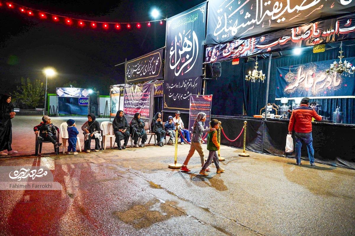 ۱۸ شبانه‌روز خدمت هیئت منتظران ظهور در پارکینگ بوستان ارم