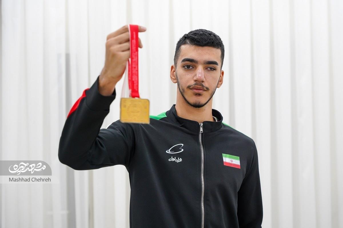 ابوالفضل عباسی پرچم ایران را در مسابقات جهانی بالا برد