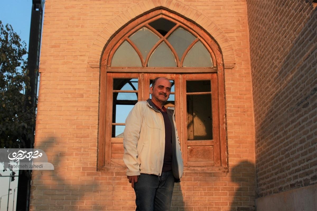 فریدون مالکی دیوار‌های تاریخ مشهد را از نو ساخته است