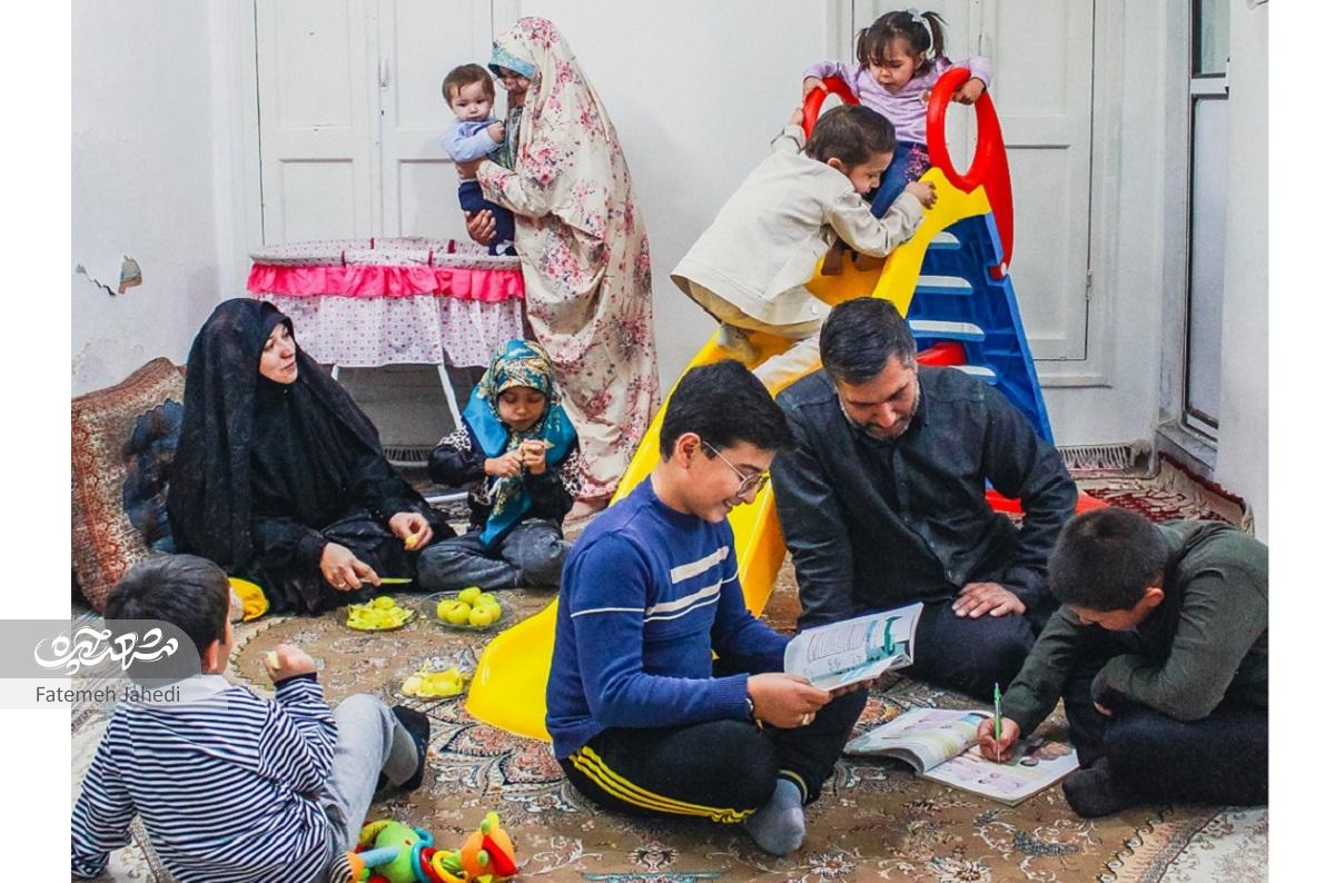 آواز زندگی در خانواده ۱۰ نفره آقامصطفی و عالیه‌خانم