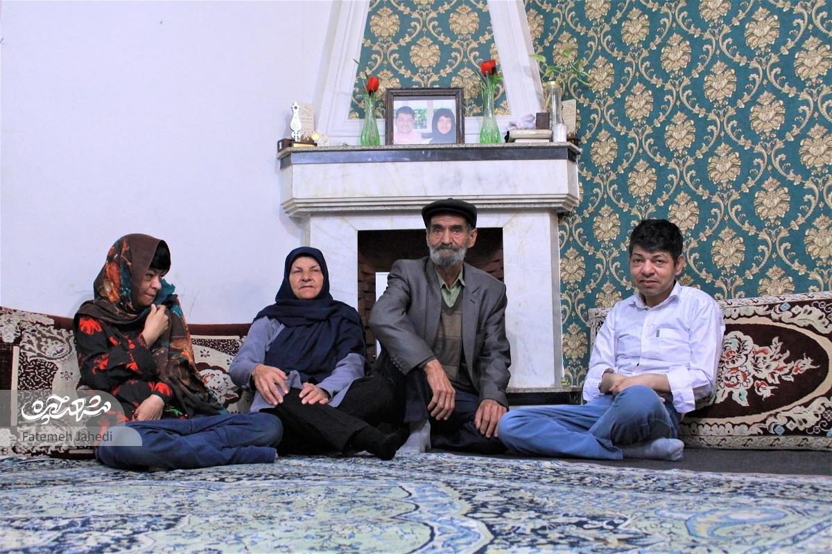 مادر، مثل «شیرین مصطفایی»