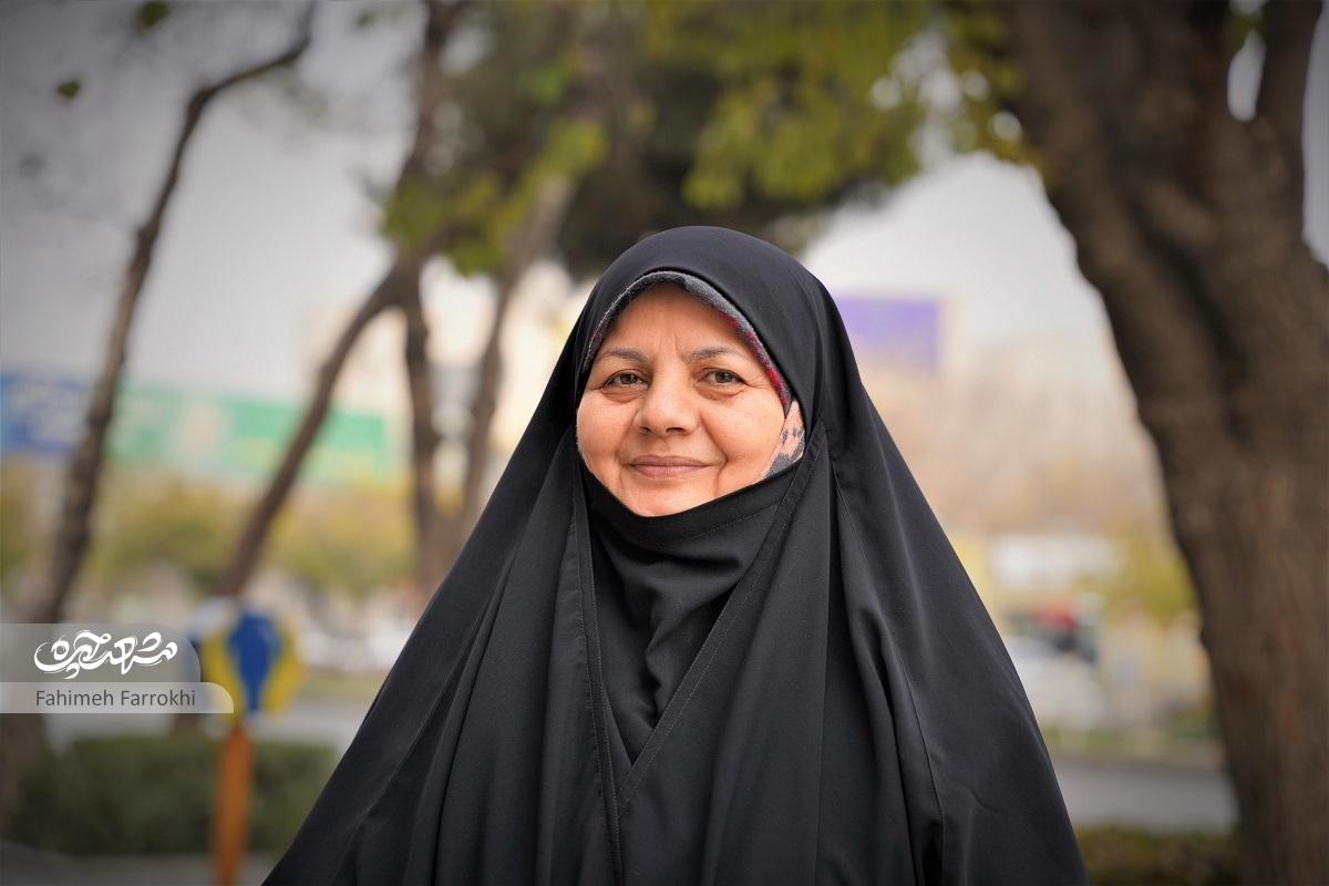 بی‌بی‌اقدس‌ موسوی بیش از ۳ دهه مرهم درد فرزندان معلولش بوده است