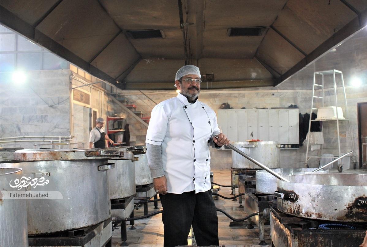 حاجی‌ذاکر خبره پخت شُله در مشهد