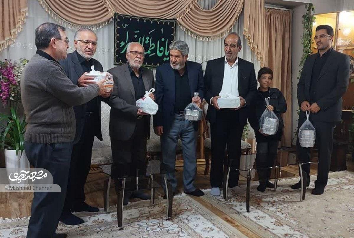 ۳۰ سال پایبندی به یک نذر