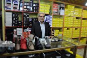 نیم‌قرن زندگی پشت پیشخوان کفاشی محله صاحب‌الزمان