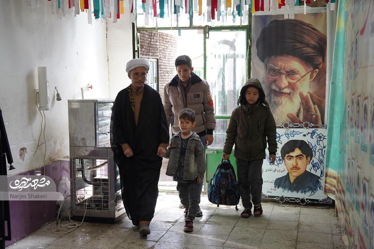 وقتی خانه خدا، کاشانه زائران جنگ‌دیده می‌شود