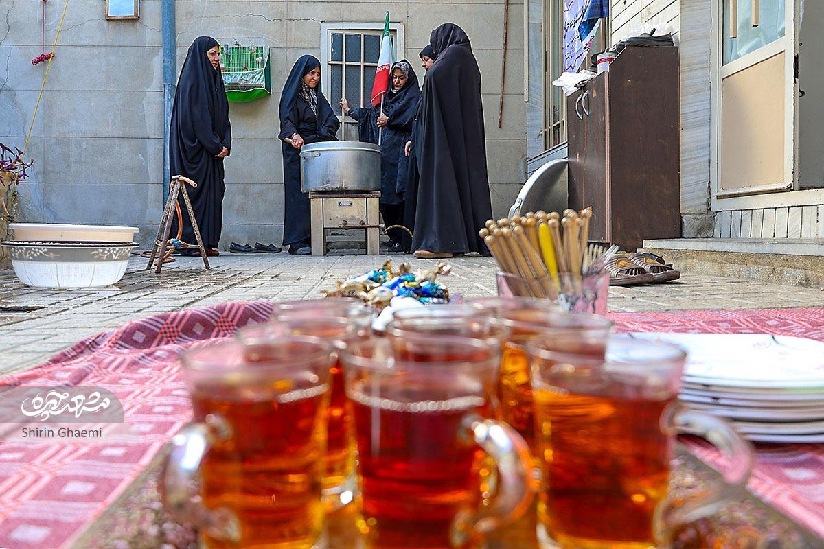 دستپخت بانوان محله پایینخیابان برای دستپخت بانوان محله پایینخیابان برای