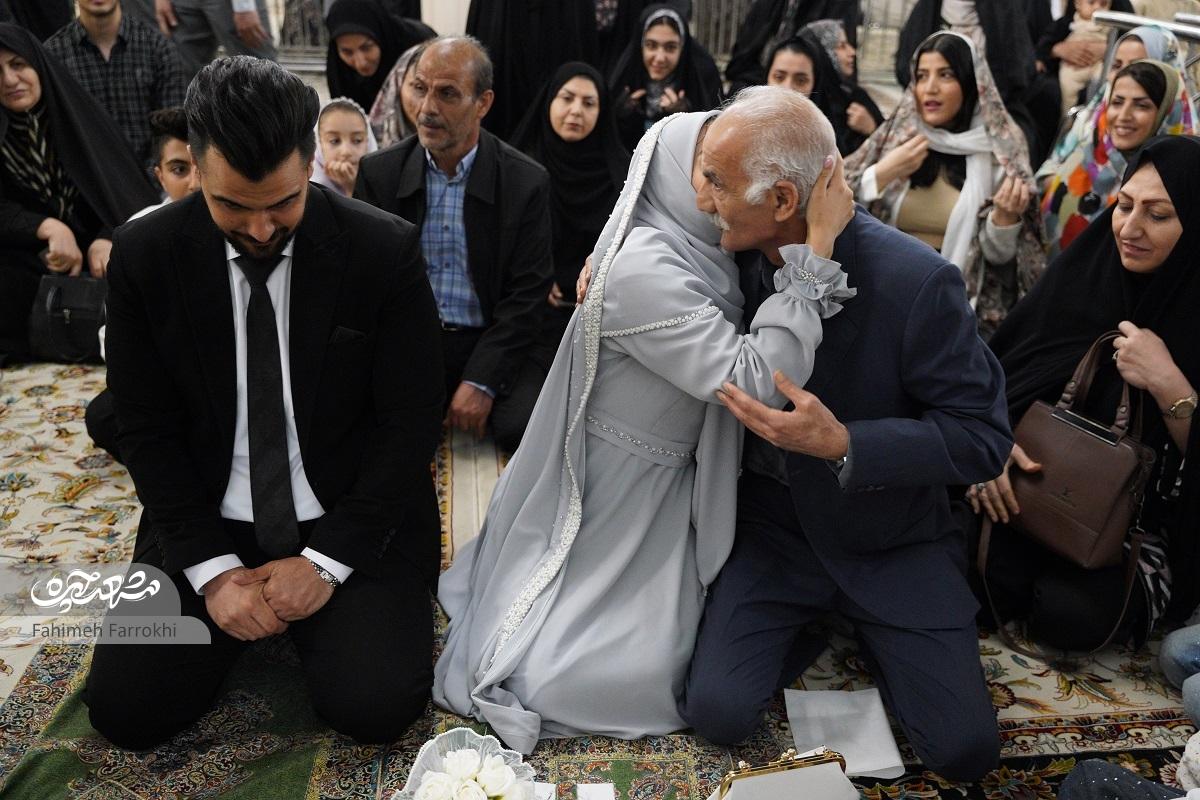 قدمت عقد بالای سر حضرت از عهد قاجار رسم محبوب مشهدی‌هاست آغازی دل‌نشین زیر سایه امام رضا(ع)
