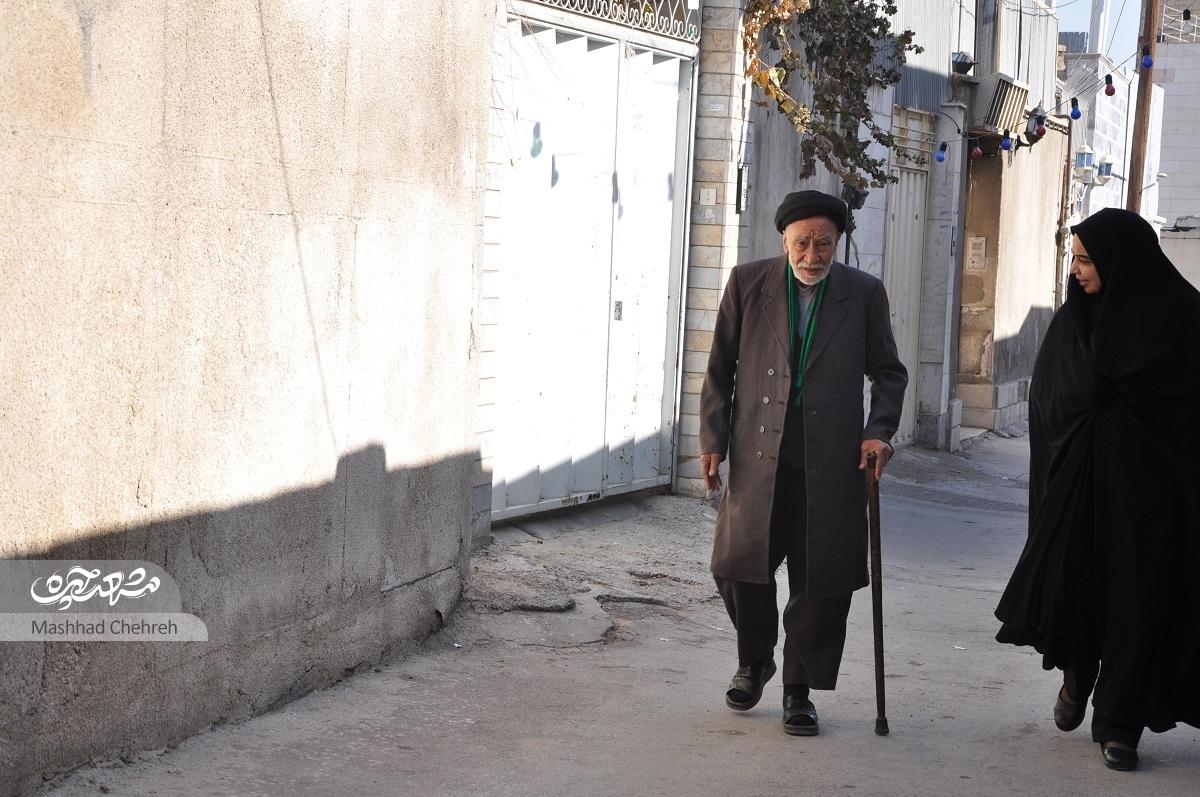 «حاج موسی غفاری» از سربازان احمدشاه تا شترهاي نفتكش روسي را به یاد دارد